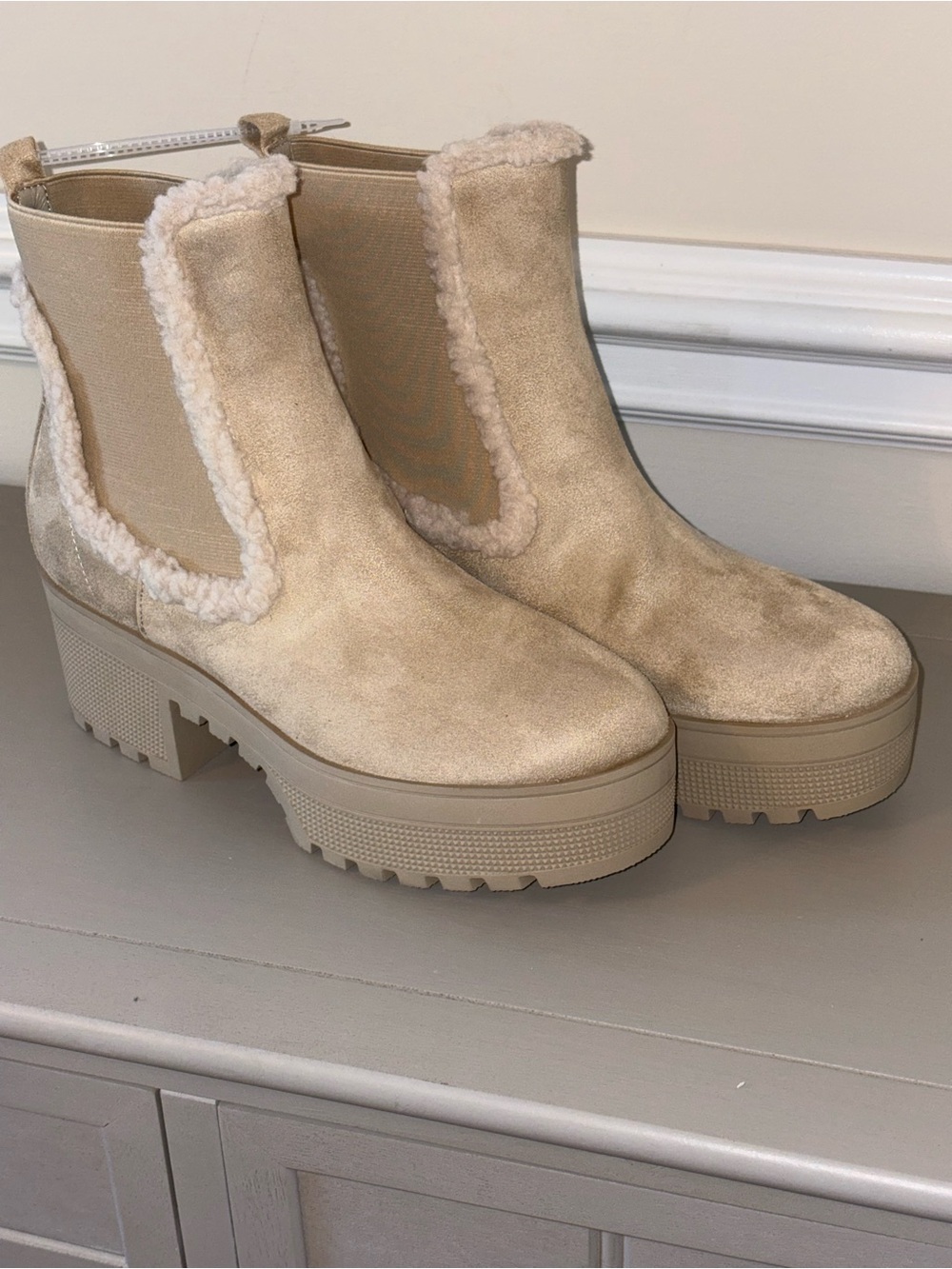 Nine West Cream Platform Chelsea Boots with Shearling Trim